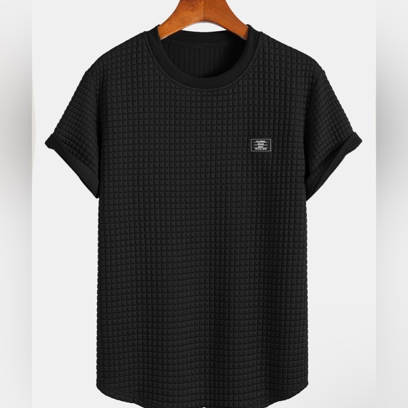 HOOOYI Short Sleeve Waffle Arc Hem Unisex T-Shirt - Picture 1 of 9
